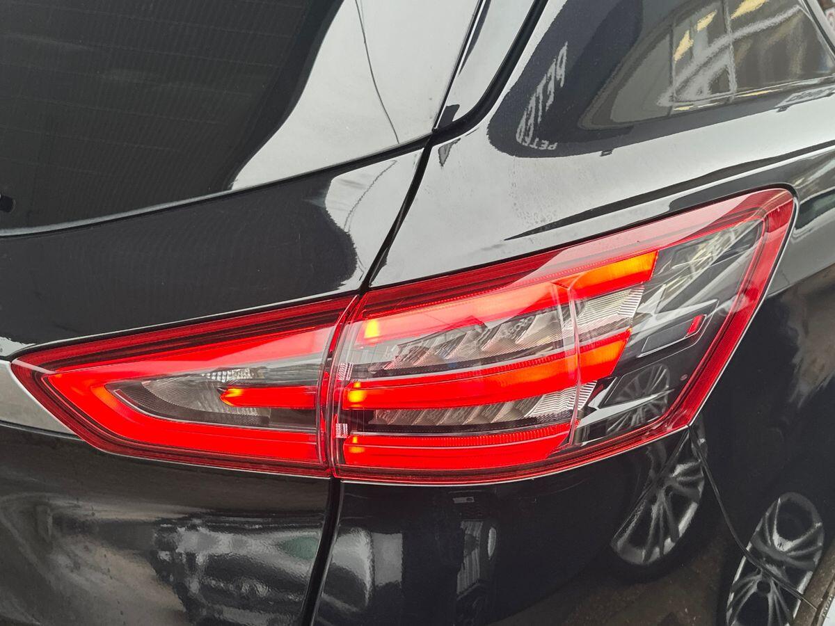 Used Ford S-Max 2022 for sale - 76935868: Photo 22