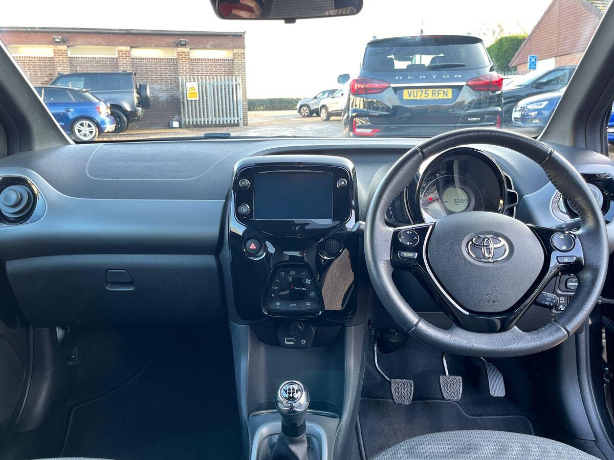 Used Toyota AYGO for sale - 77809172: Photo 10