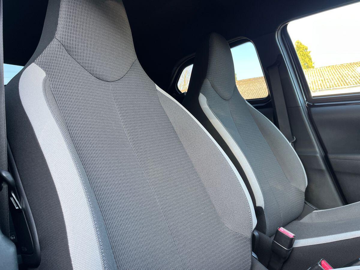 Used Toyota AYGO for sale - 77809172: Photo 29