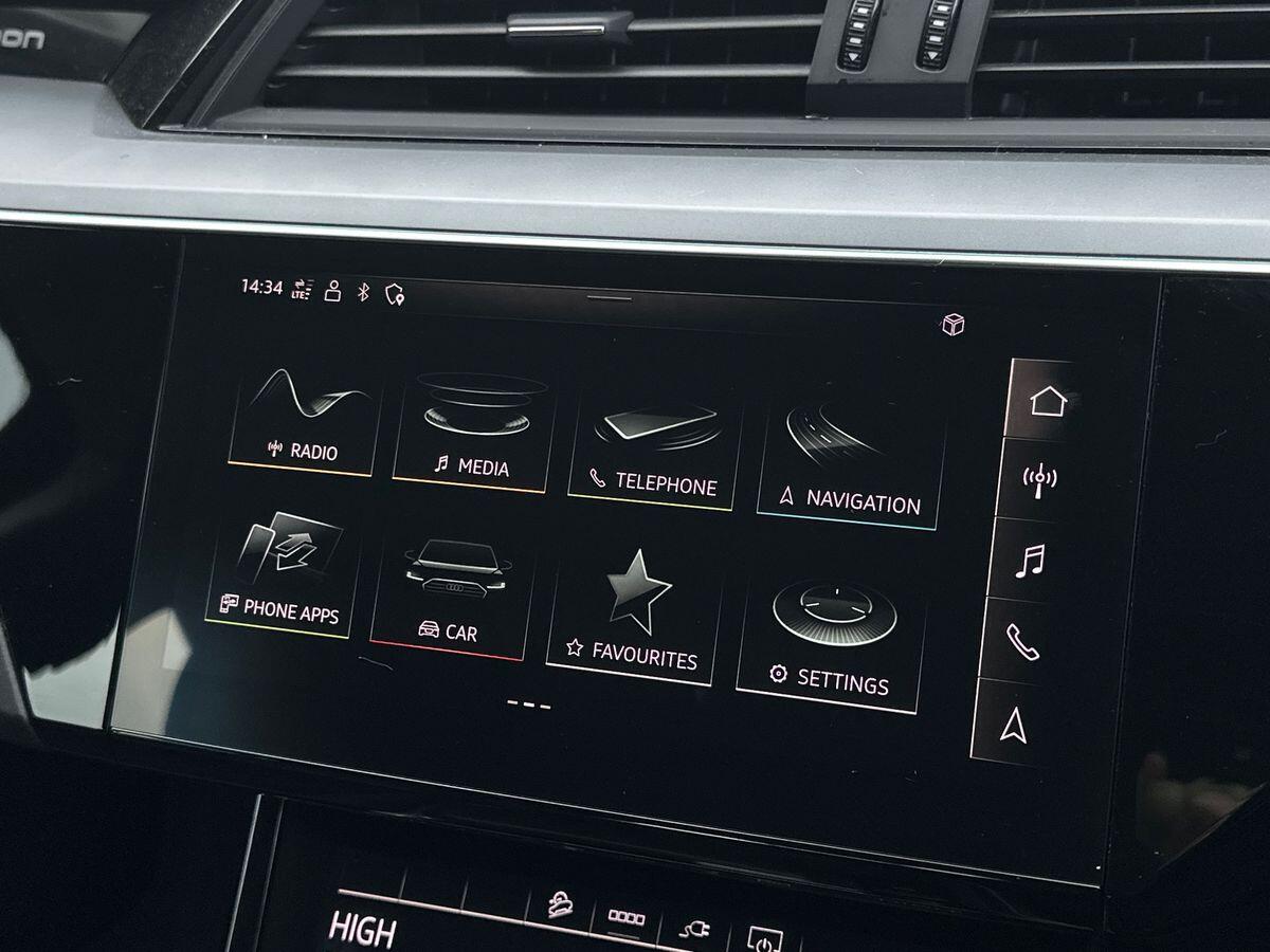 Used Audi e-tron 2021 for sale - 77156175: Photo 13