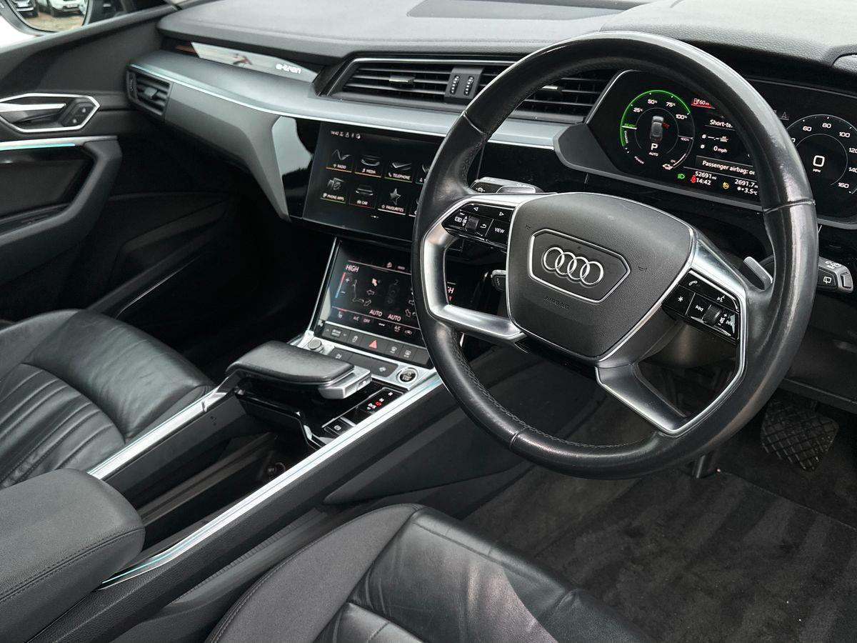 Used Audi e-tron 2021 for sale - 77156175: Photo 6