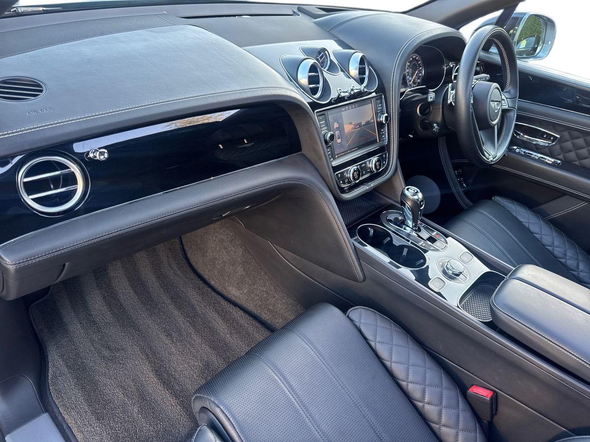 Used Bentley Bentayga 2018 for sale - 76094847: Photo 2