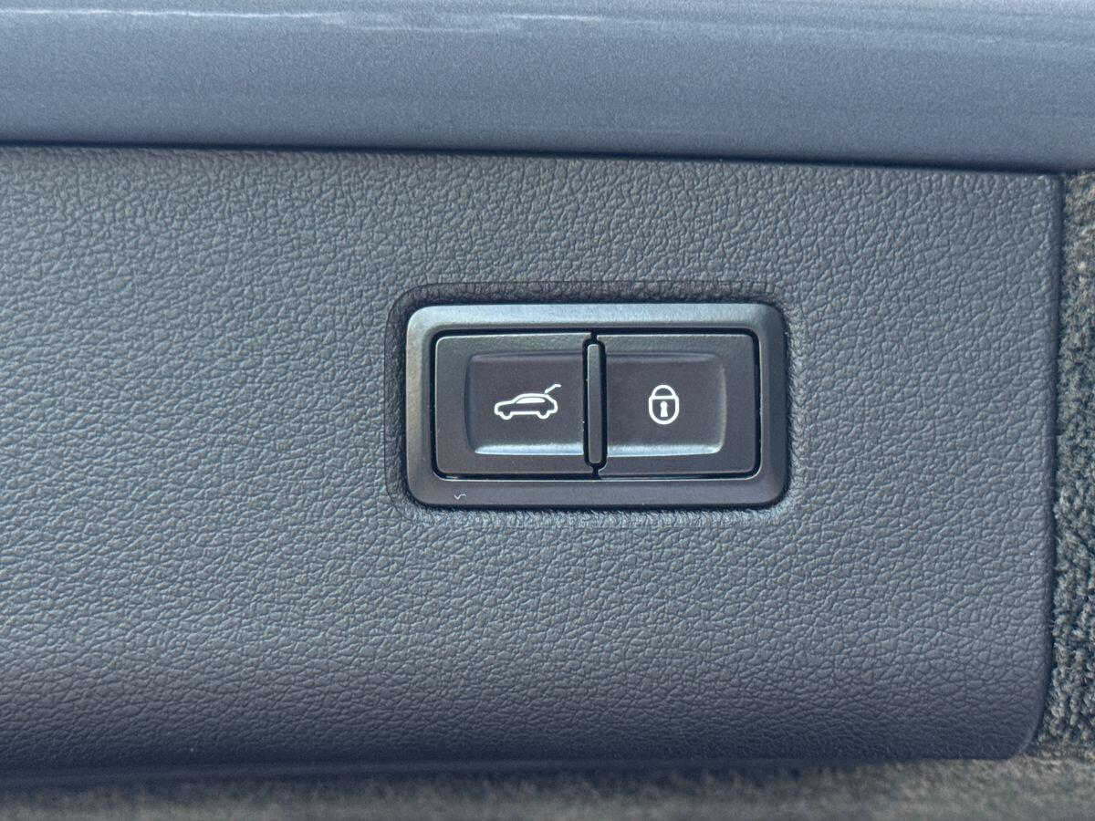 Used Bentley Bentayga 2018 for sale - 76094847: Photo 29