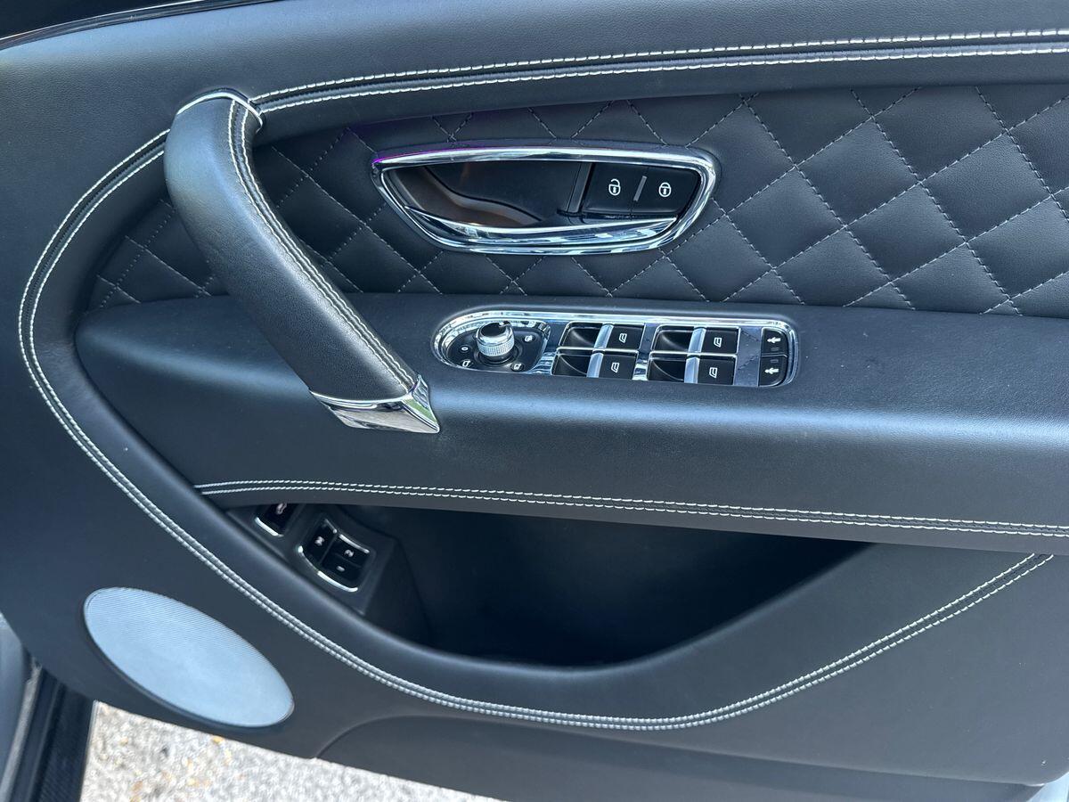 Used Bentley Bentayga 2018 for sale - 76094847: Photo 35