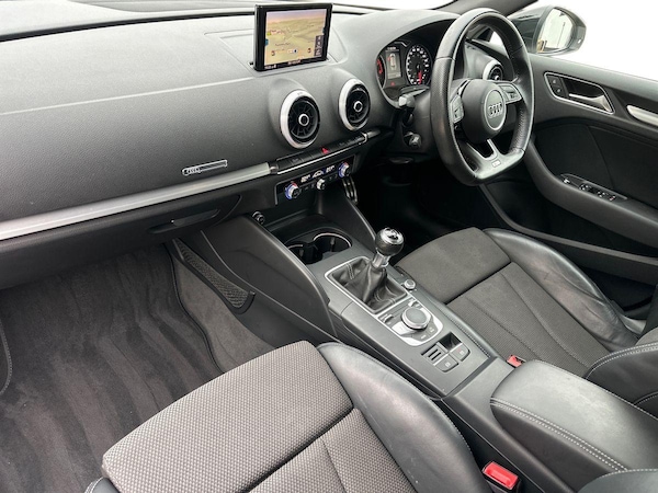 Used Audi A3 2018 for sale - 76260058: Photo 2