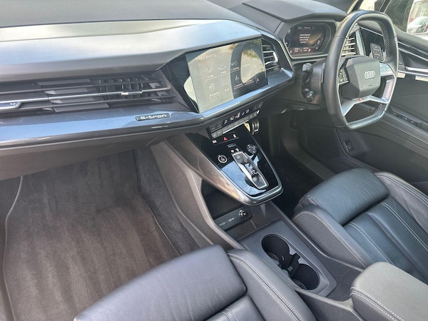 Used Audi Q4 e-tron for sale - 76012801: Photo 2