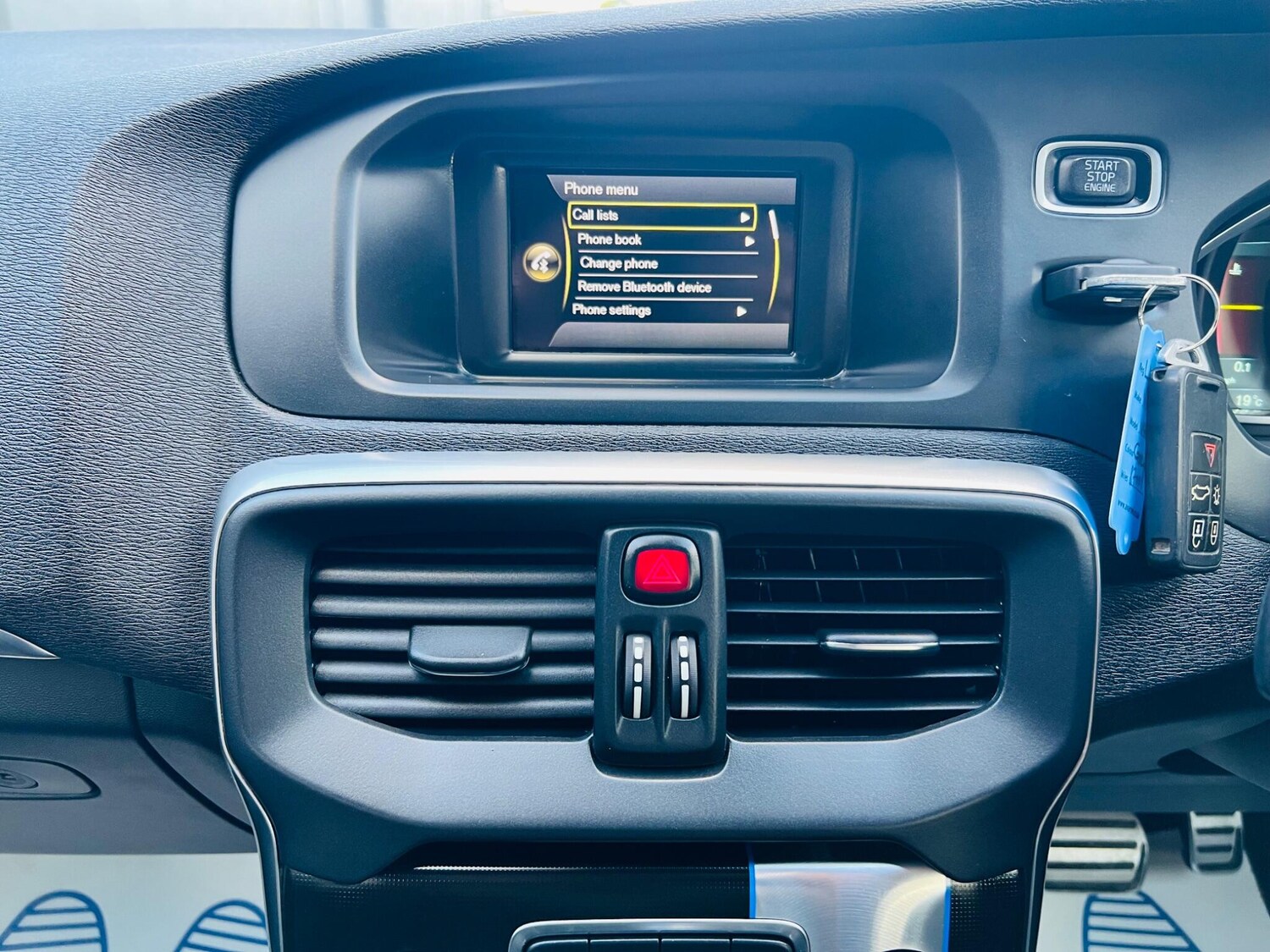 Used Volvo V40 for sale - 77267071: Photo 28