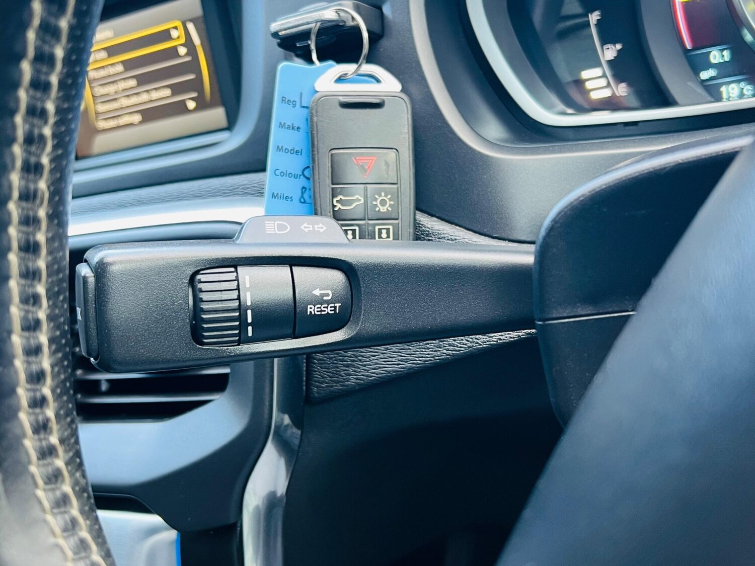 Used Volvo V40 for sale - 77267071: Photo 39