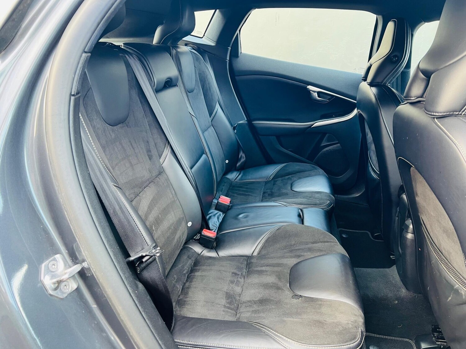 Used Volvo V40 for sale - 77267071: Photo 44