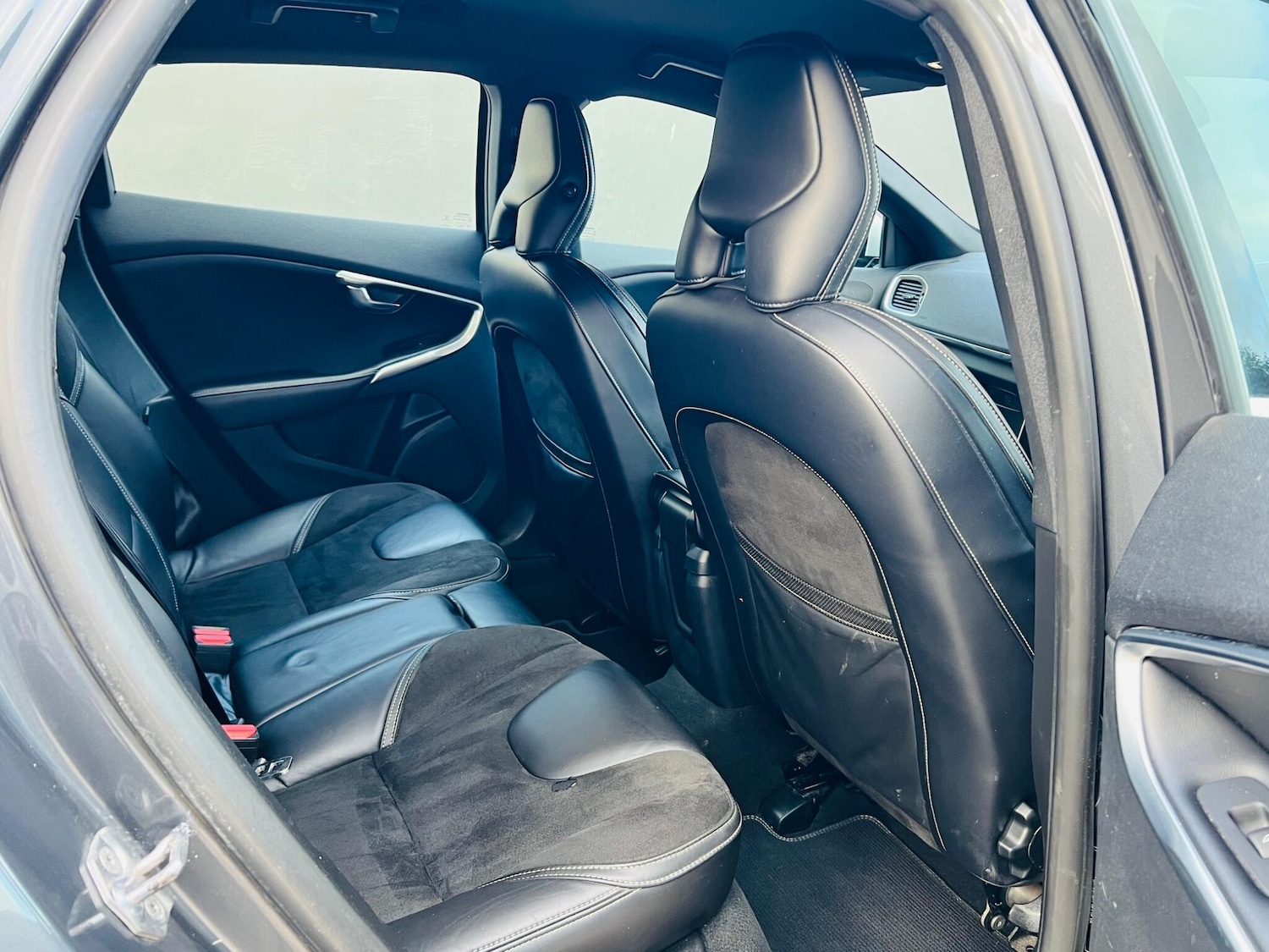 Used Volvo V40 for sale - 77267071: Photo 45