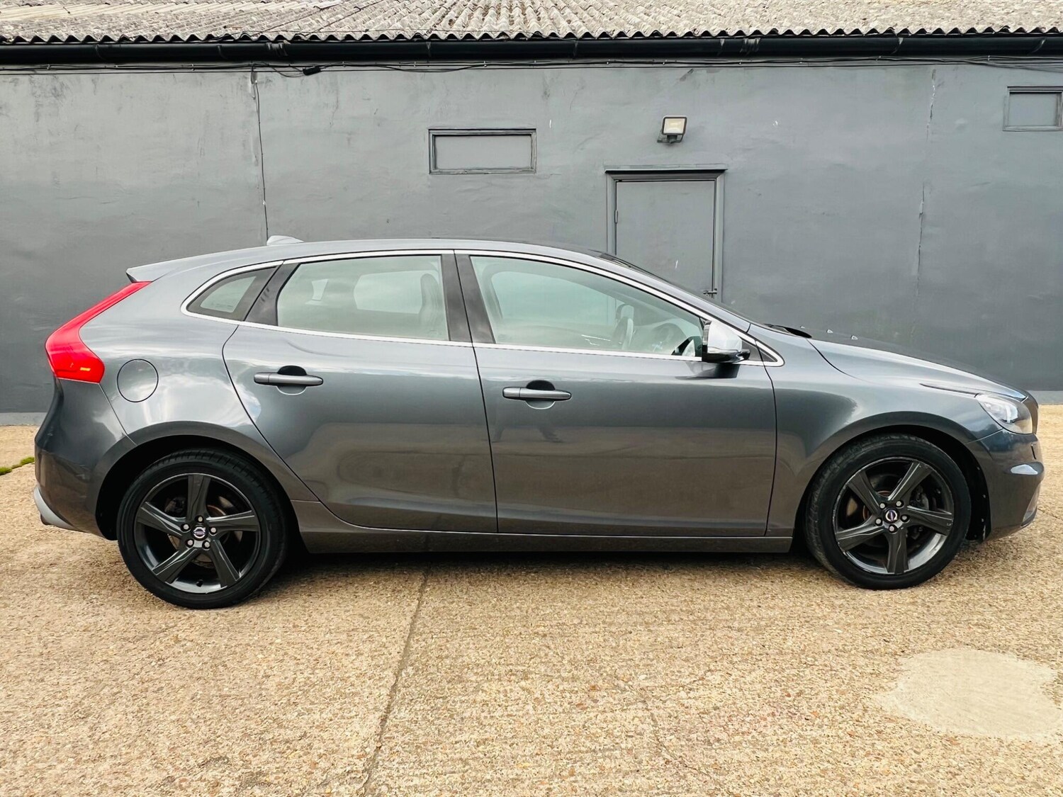 Used Volvo V40 for sale - 77267071: Photo 50