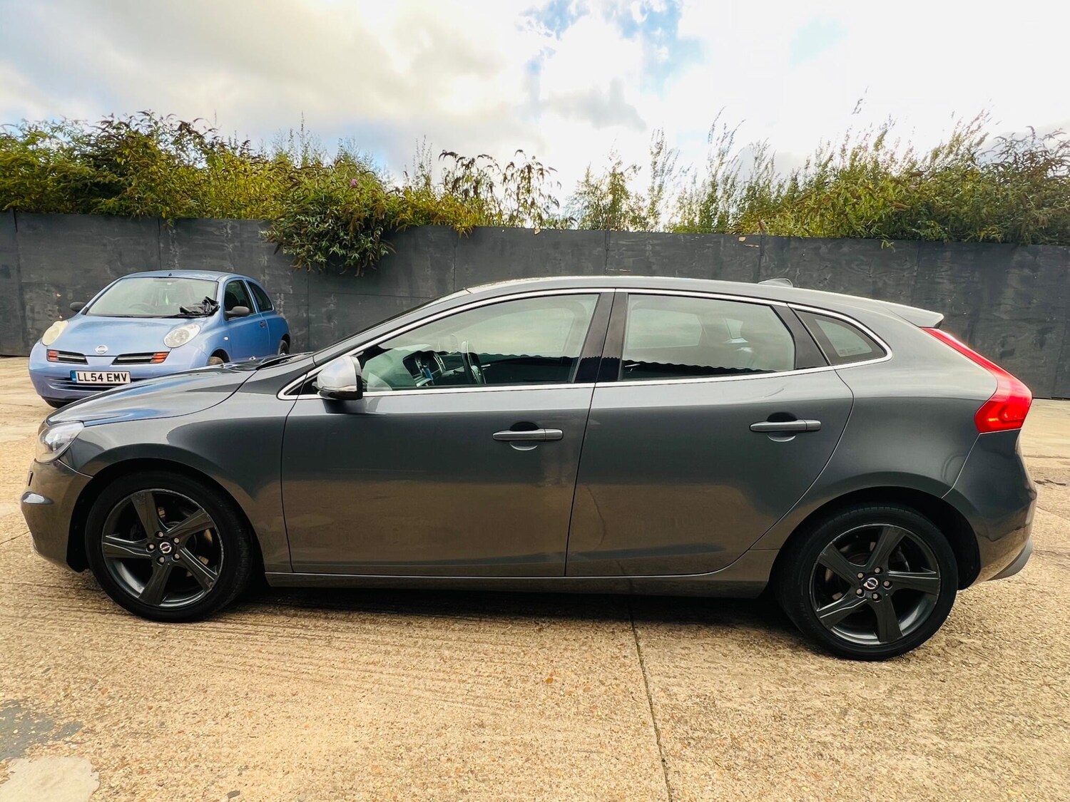 Used Volvo V40 for sale - 77267071: Photo 51