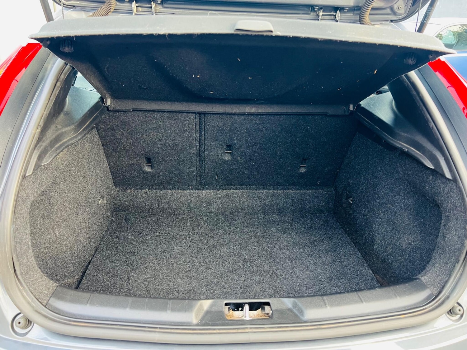 Used Volvo V40 for sale - 77267071: Photo 53