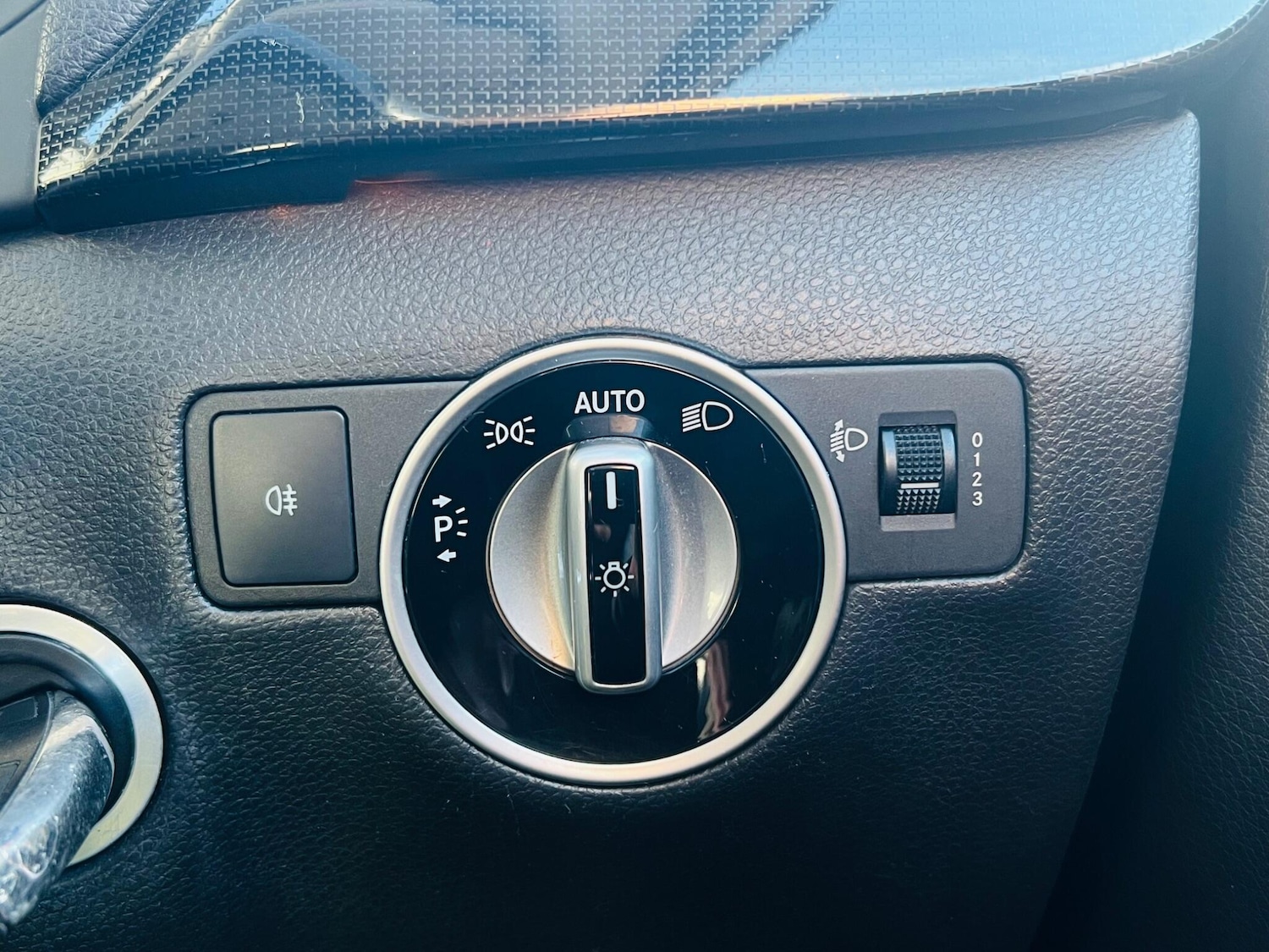 Used Mercedes-Benz B Class for sale - 77267859: Photo 38