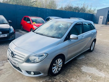 Used Mercedes-Benz B Class 2012 for sale - 77267859: Photo