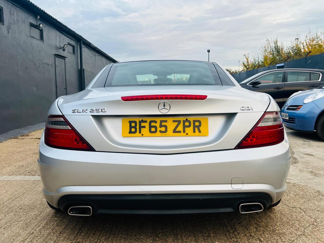 Used Mercedes-Benz SLK 2015 for sale - 77298616: Photo 11