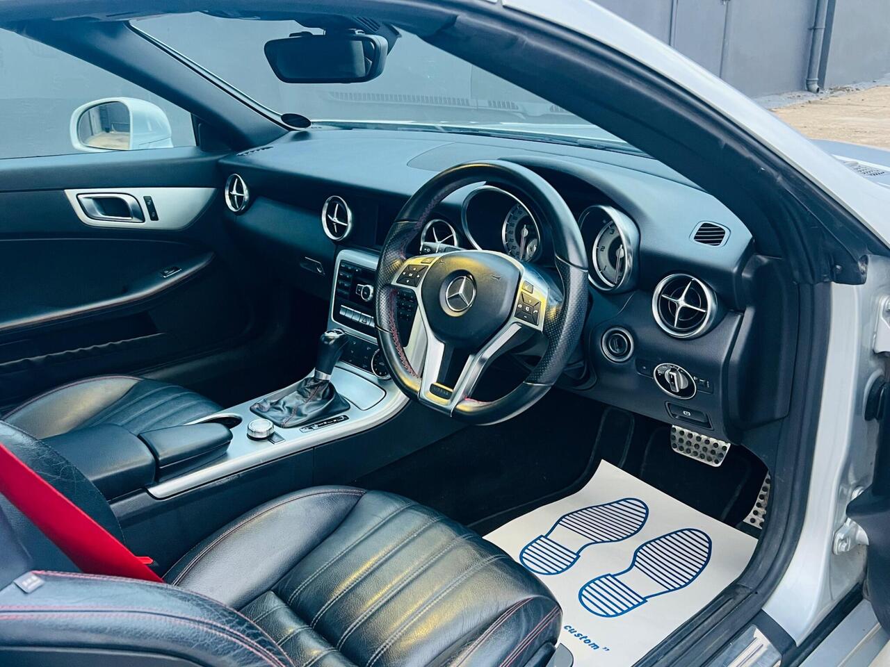 Used Mercedes-Benz SLK 2015 for sale - 77298616: Photo 16