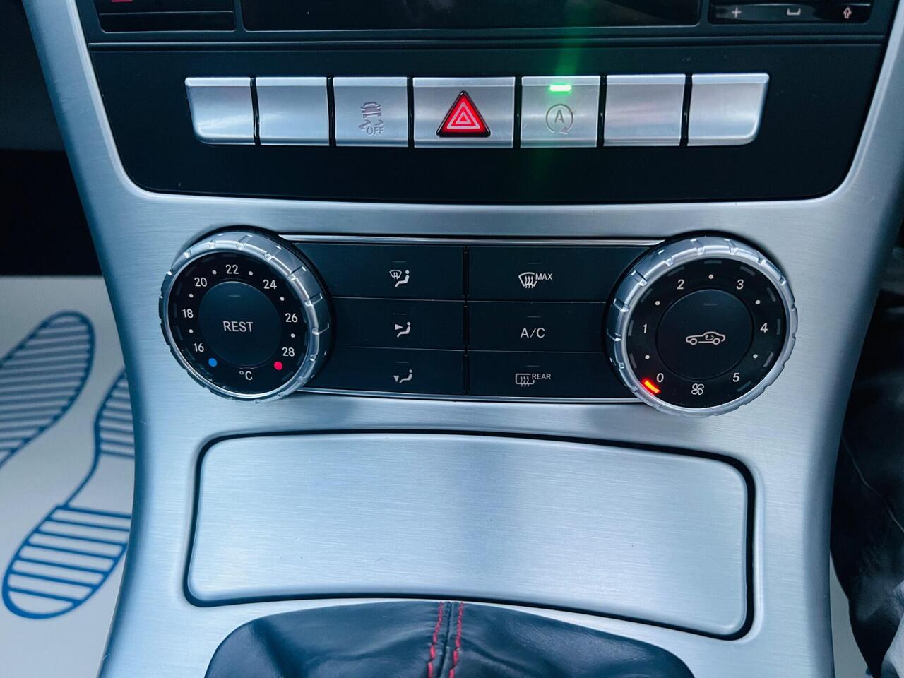 Used Mercedes-Benz SLK 2015 for sale - 77298616: Photo 35