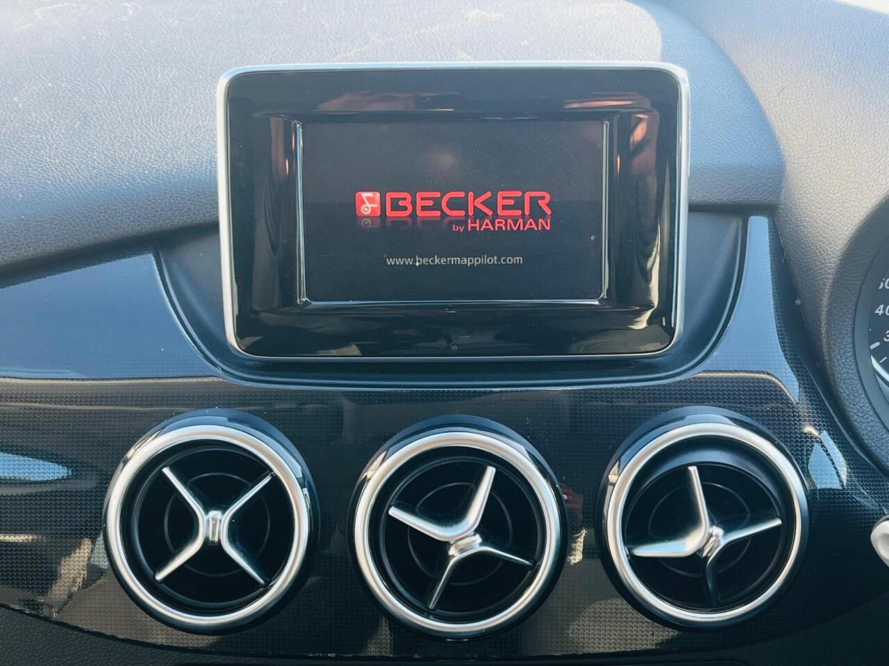 Used Mercedes-Benz B Class 2012 for sale - 77298614: Photo 25