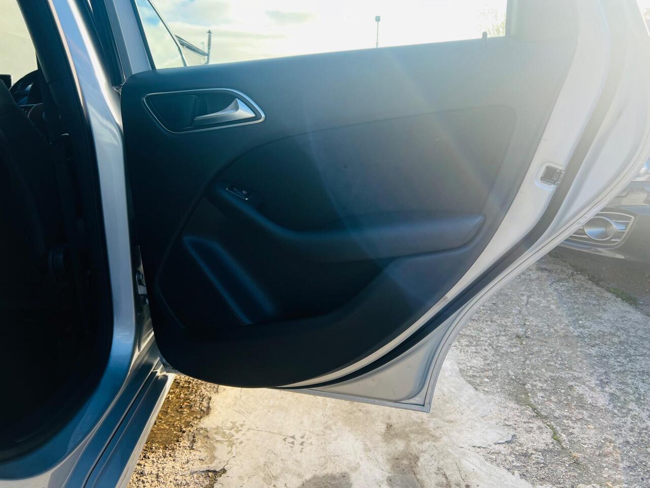 Used Mercedes-Benz B Class 2012 for sale - 77298614: Photo 44