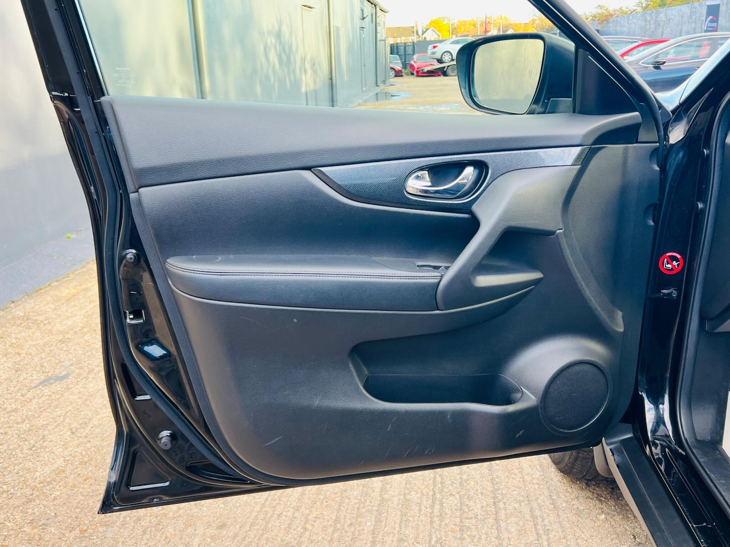 Used Nissan X-Trail for sale - 77267215: Photo 19