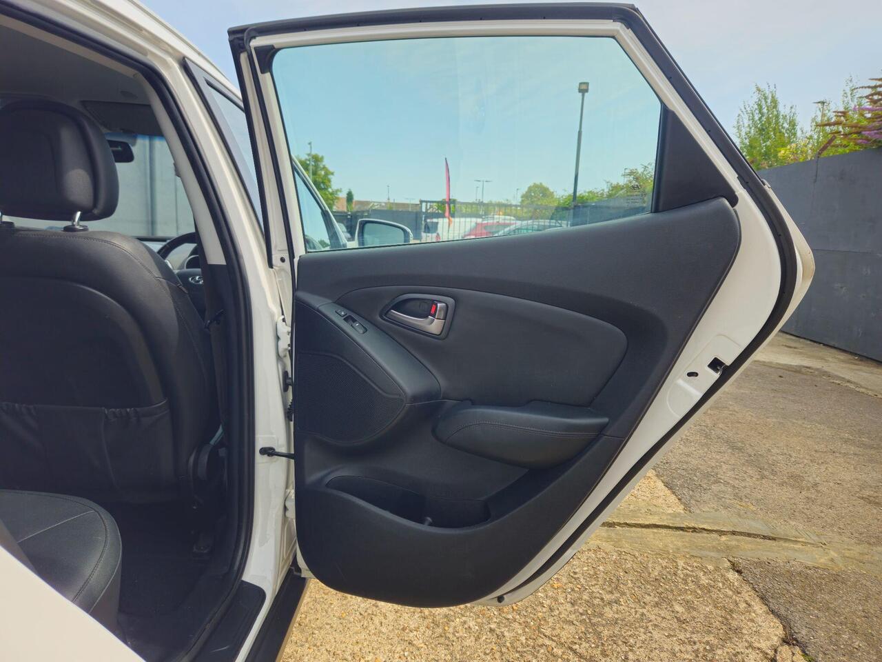 Used Hyundai Ix35 2014 for sale - 77298608: Photo 23