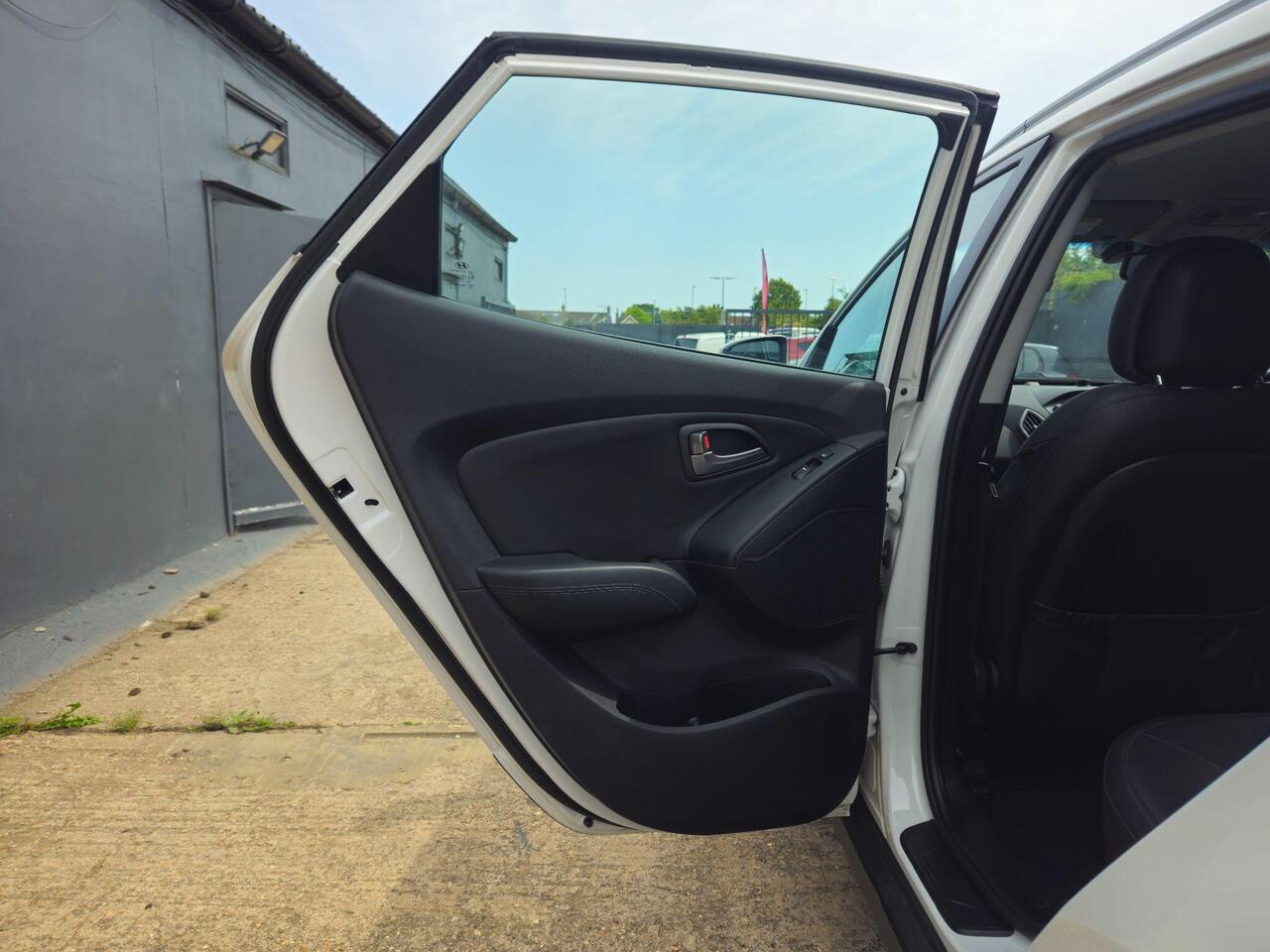 Used Hyundai Ix35 2014 for sale - 77298608: Photo 27