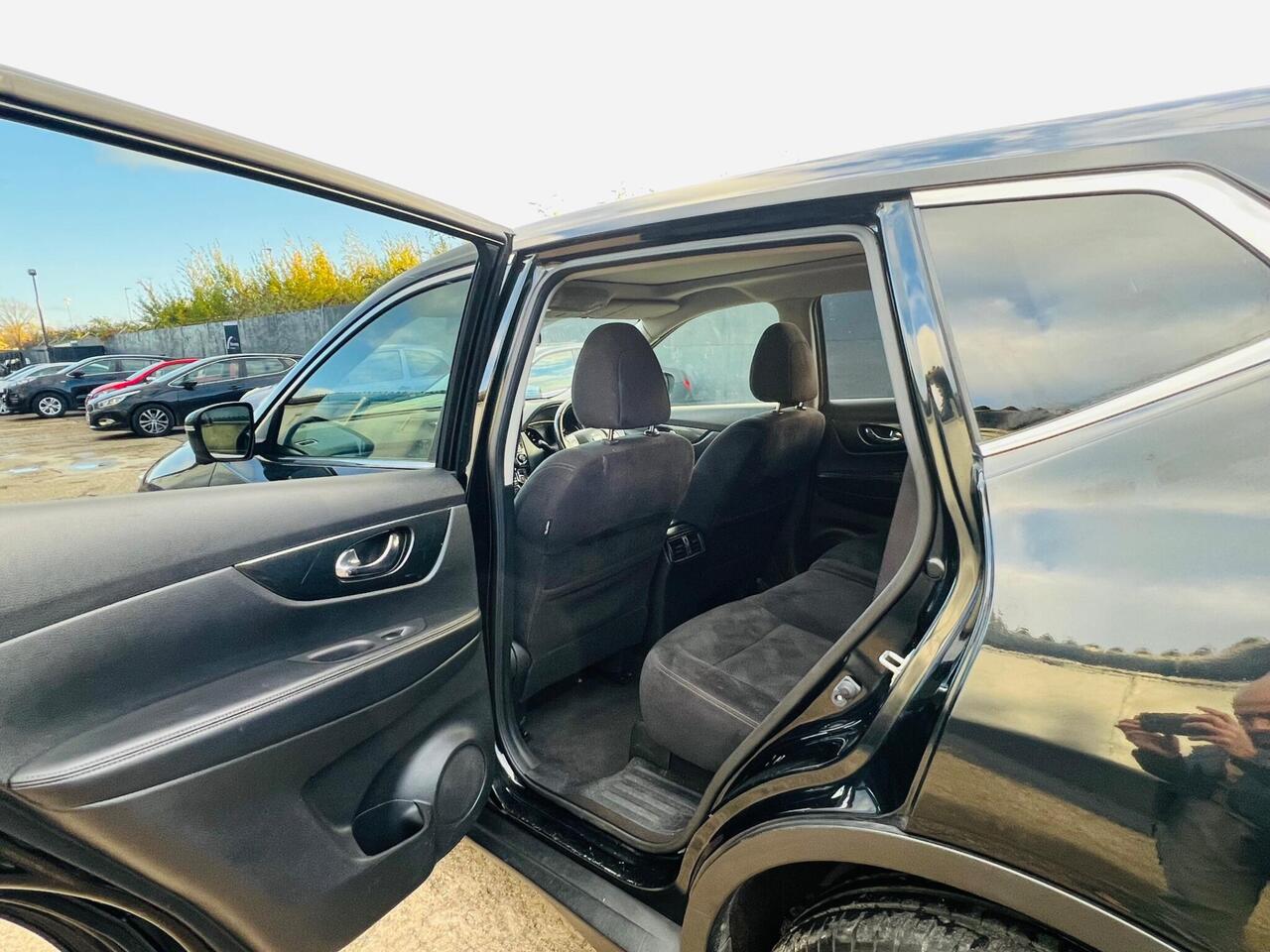 Used Nissan X-Trail 2015 for sale - 77298617: Photo 38