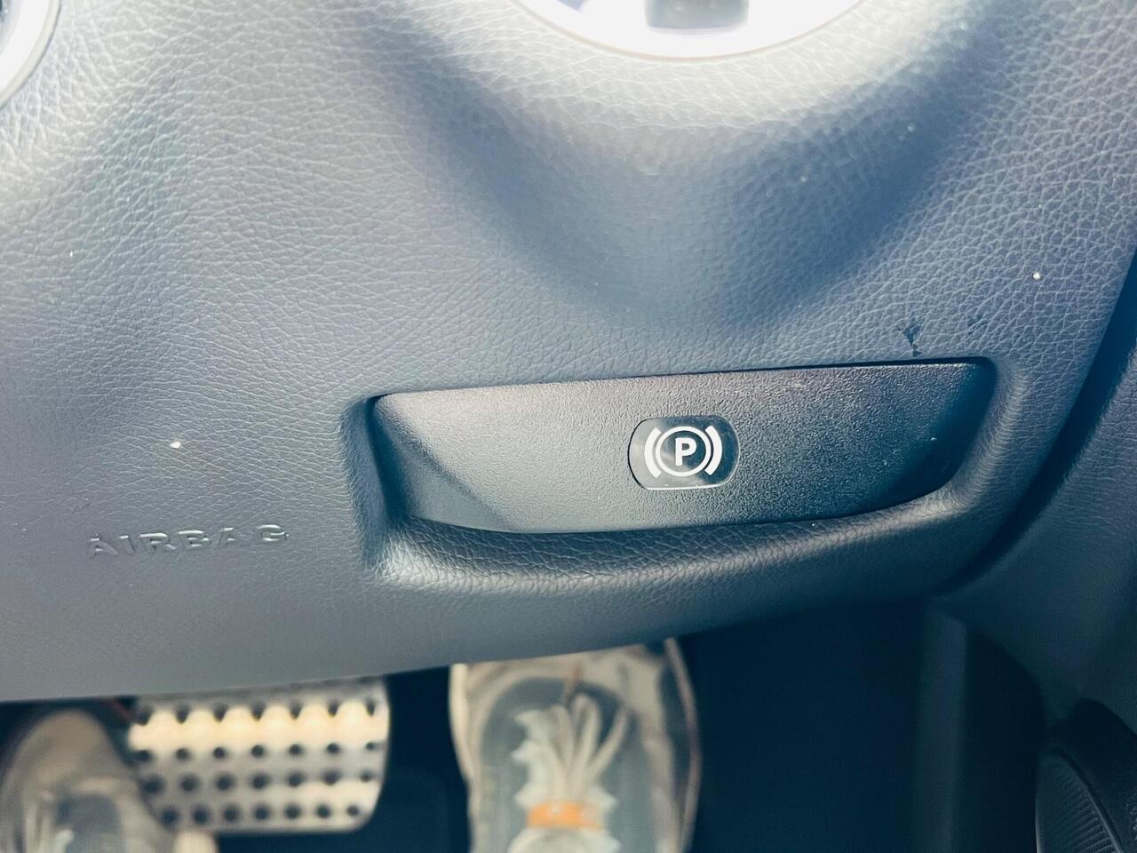 Used Mercedes-Benz C Class 2012 for sale - 77298610: Photo 39