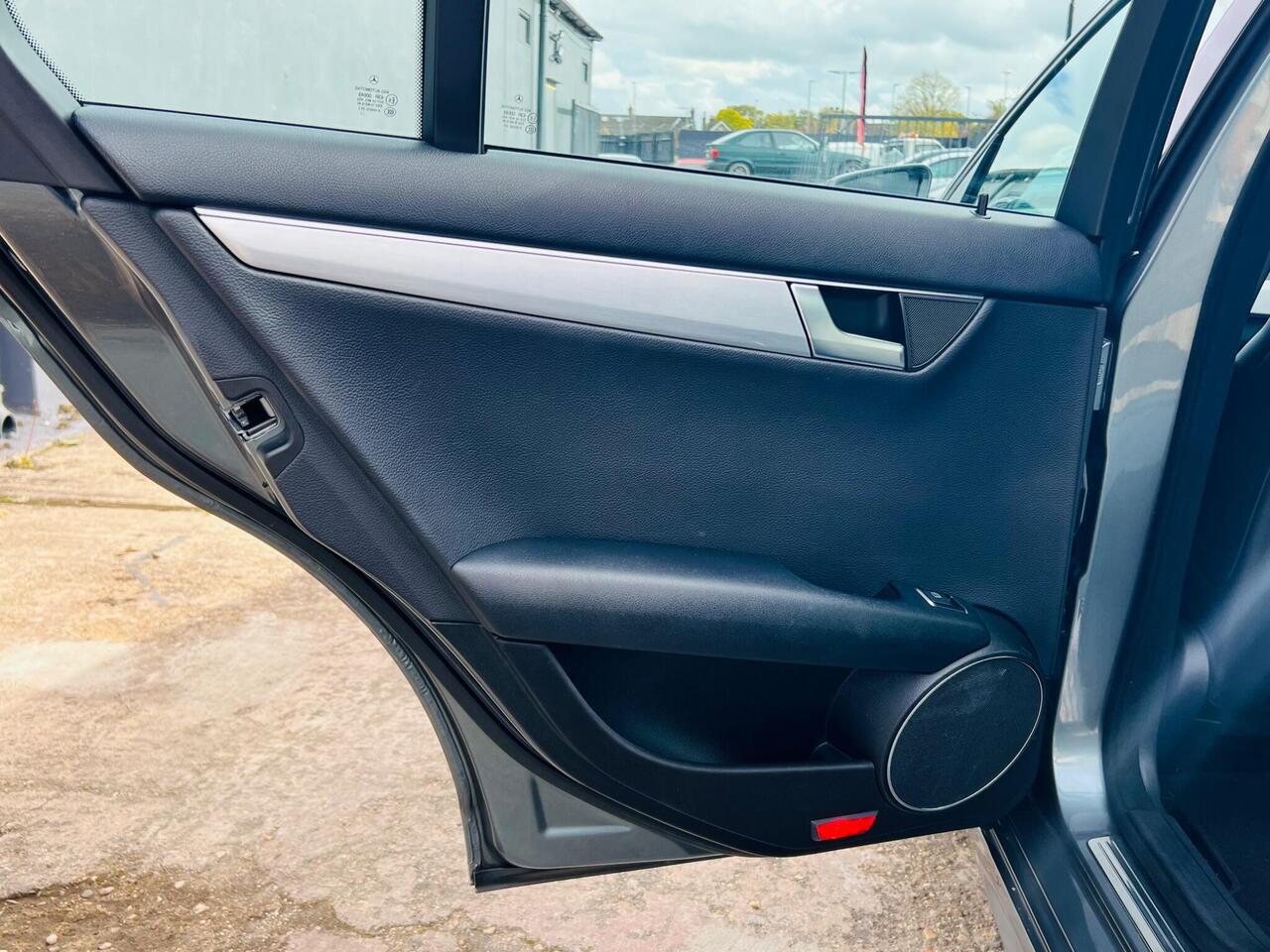 Used Mercedes-Benz C Class 2012 for sale - 77298610: Photo 46