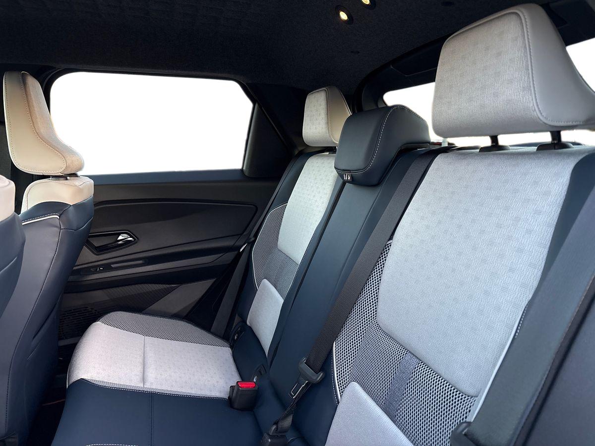 Used Renault 5 E-Tech electric 2025 for sale - 76536467: Photo 10