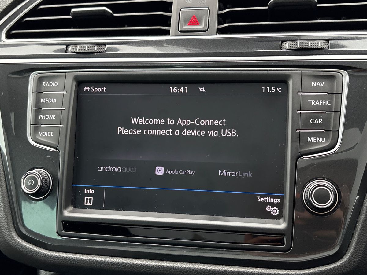 Used Volkswagen Tiguan 2017 for sale - 76262612: Photo 28