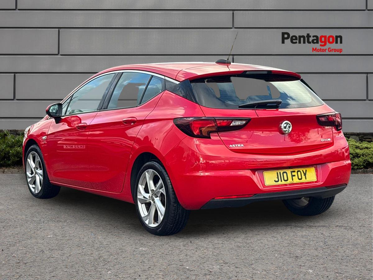 Used Vauxhall Astra 2016 for sale - 76390982: Photo 2