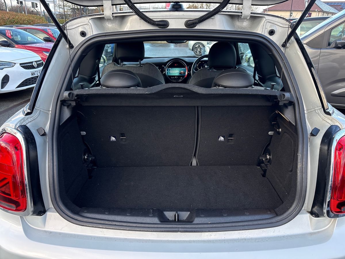 Used MINI Electric Hatch 2021 for sale - 76655717: Photo 11