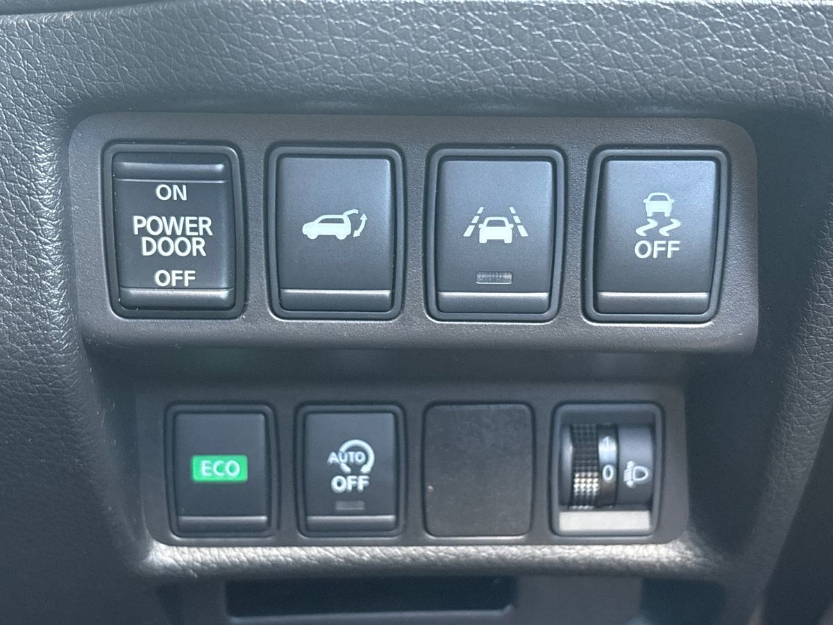 Used Nissan X-Trail 2018 for sale - 76133555: Photo 30