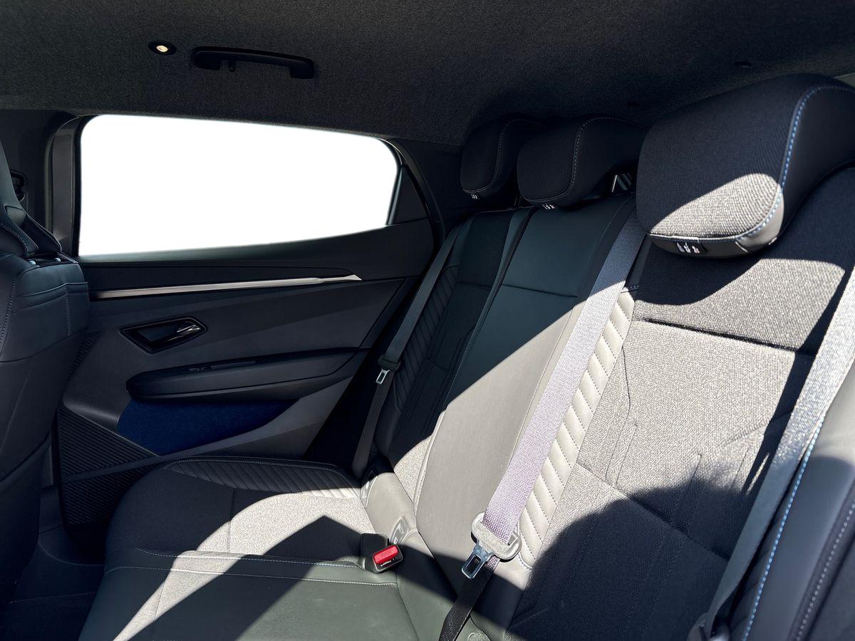 Used Renault Megane 2025 for sale - 76026887: Photo 10