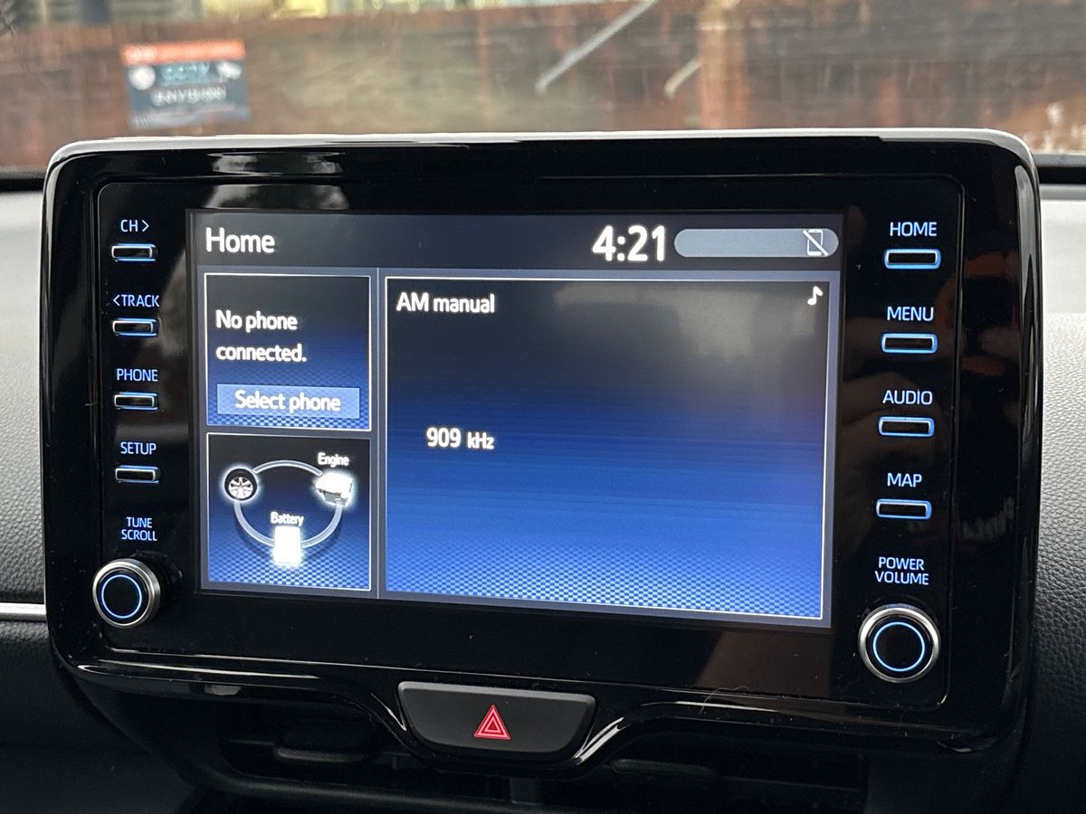 Used Toyota Yaris Cross 2023 for sale - 76442557: Photo 24