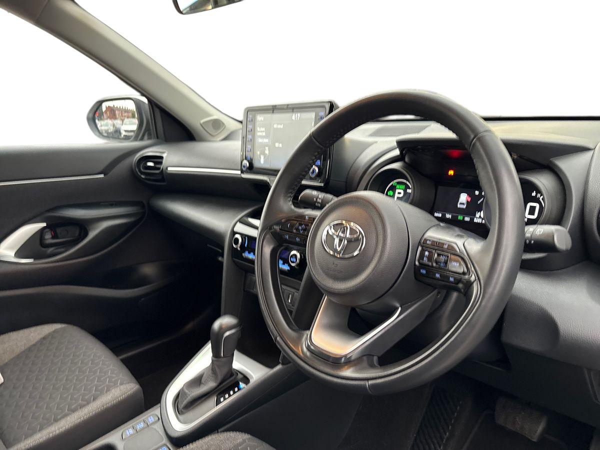 Used Toyota Yaris Cross 2023 for sale - 76442557: Photo 5