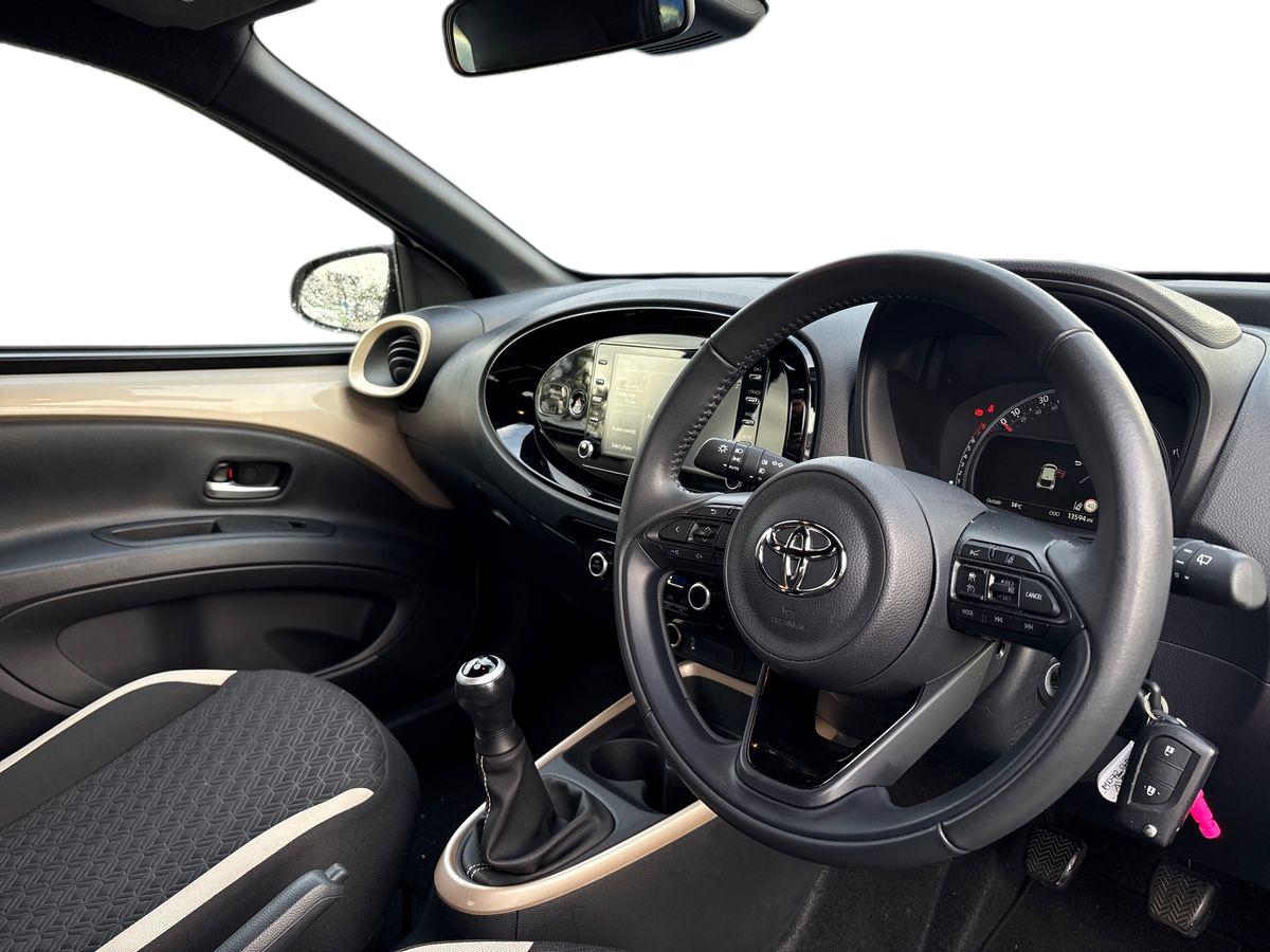 Used Toyota Aygo X 2023 for sale - 76328974: Photo 5