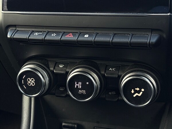 Used Renault Captur 2021 for sale - 76106732: Photo 28