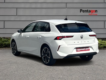 Used Vauxhall Astra 2024 for sale - 76421562: Photo