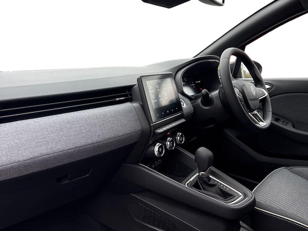 Used Renault Clio 2025 for sale - 76133442: Photo 8