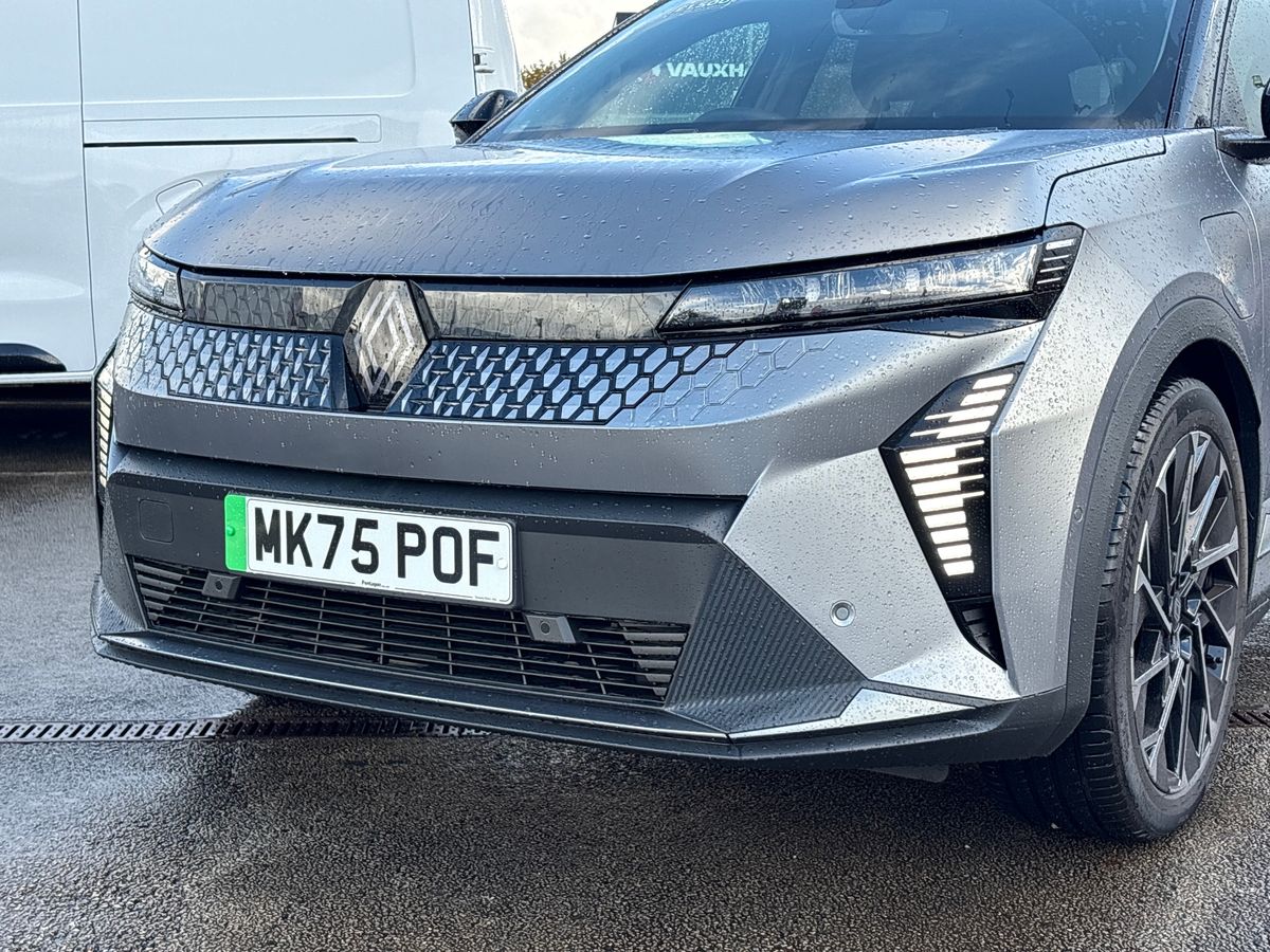 Used Renault Scenic E-Tech 2025 for sale - 76364294: Photo 18