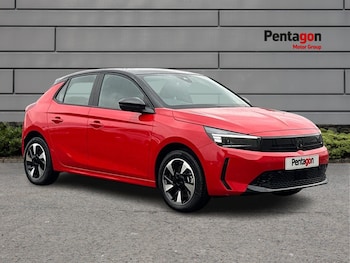 2025 - 50kwh Yes Hatchback 5dr Electric Auto 136 Ps