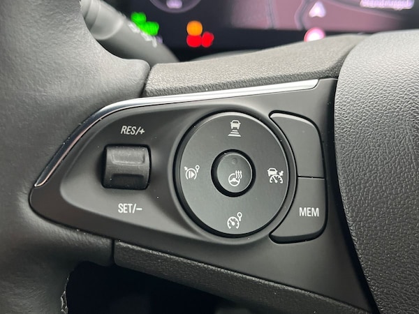 Used Vauxhall Mokka Electric 2024 for sale - 70203093: Photo 21
