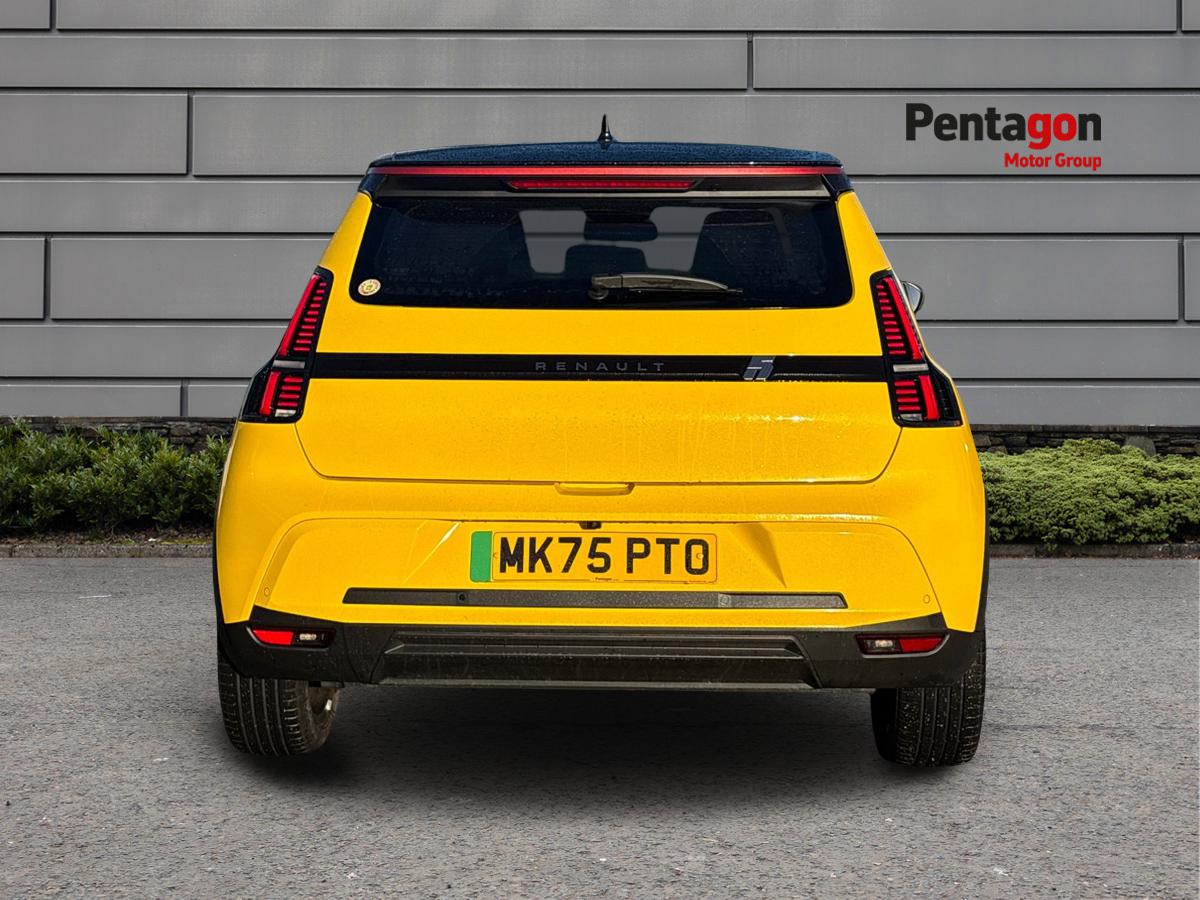 Used Renault 5 E-Tech electric 2026 for sale - 77149154: Photo 16