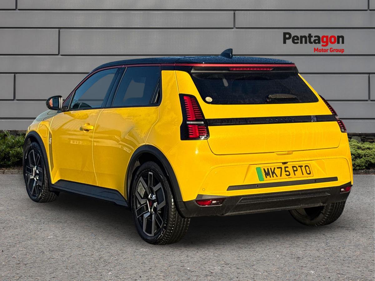 Used Renault 5 E-Tech electric 2026 for sale - 77149154: Photo 2