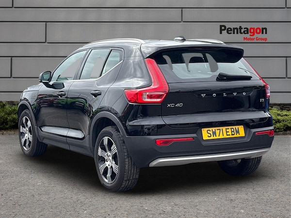 Used Volvo XC40 2021 for sale - 75661080: Photo 2