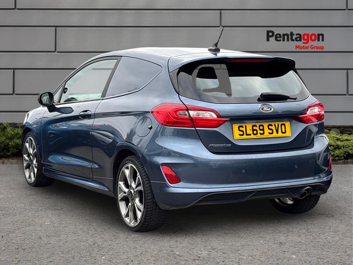 Used Ford Fiesta Van 2019 for sale - 76243420: Photo 2