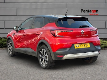 Used Renault Captur 2022 for sale - 76718582: Photo